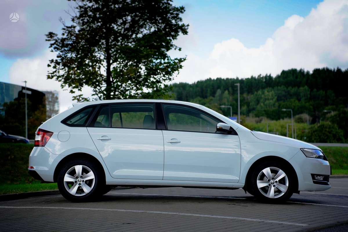Skoda Rapid, 1.0 l., Хэтчбек