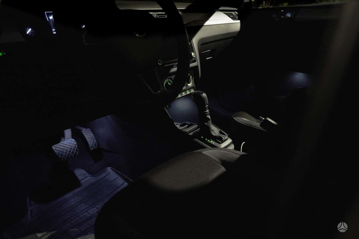Skoda Rapid, 1.0 l., hatchback
