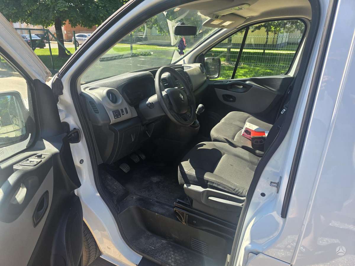 Renault Trafic - 7