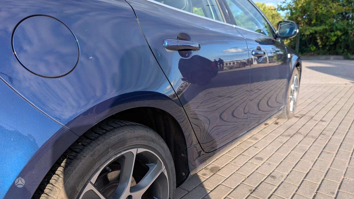 Volvo V40, 1.6 l., Хэтчбек