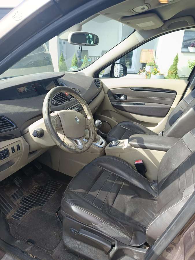 Renault Grand Scenic - 3