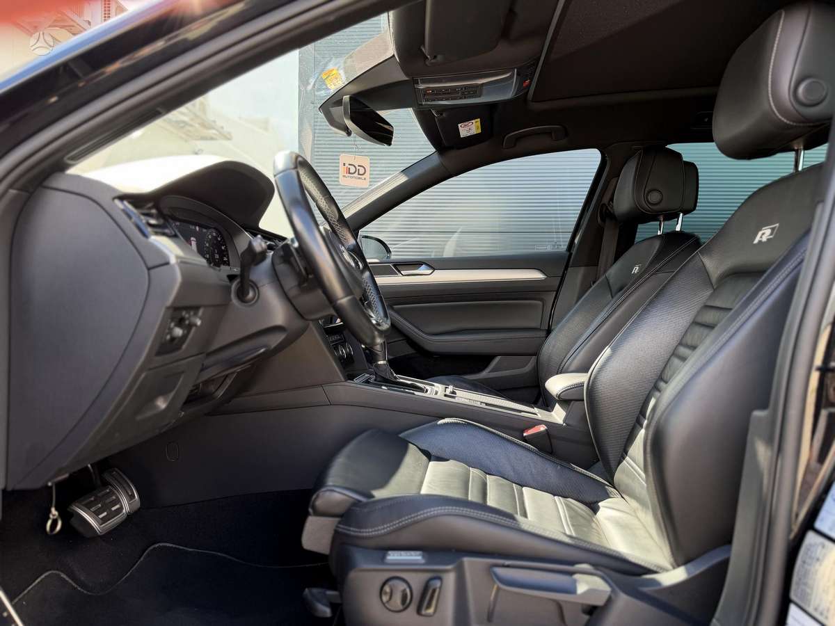 Volkswagen Passat - 10