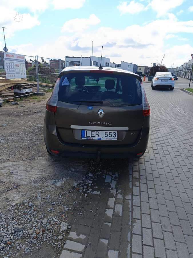 Renault Grand Scenic - 5