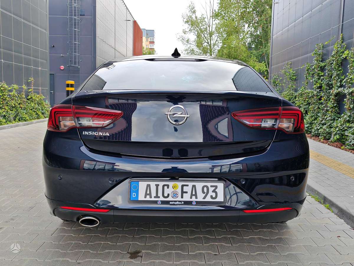 Opel Insignia, 2.0 l., Хэтчбек