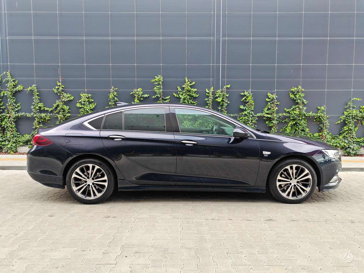 Opel Insignia, 2.0 l., Хэтчбек