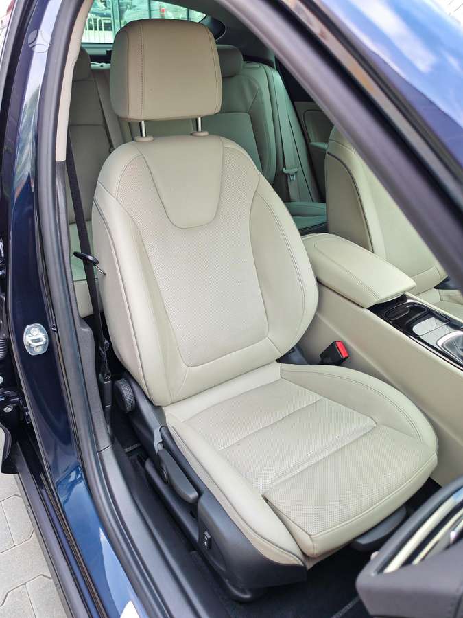Opel Insignia, 2.0 l., Хэтчбек