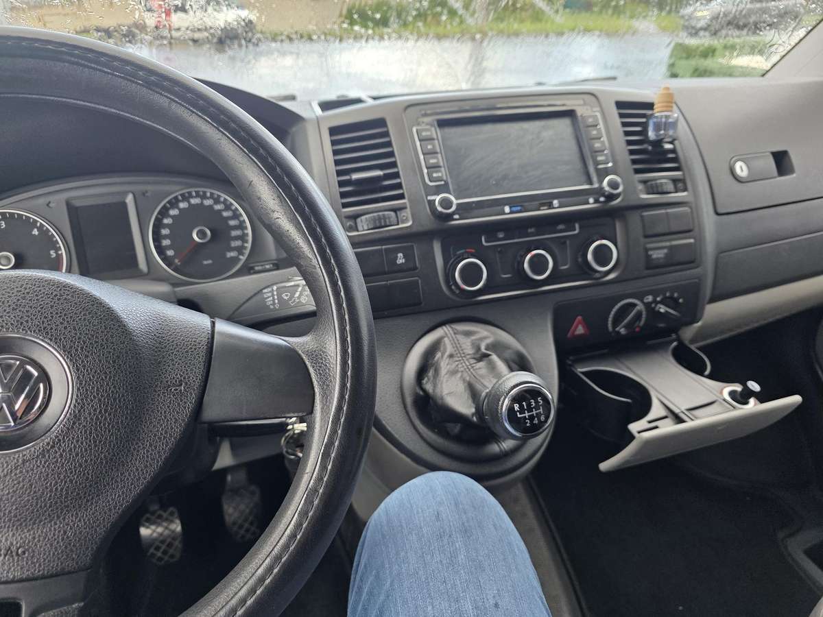 Volkswagen Transporter - 5