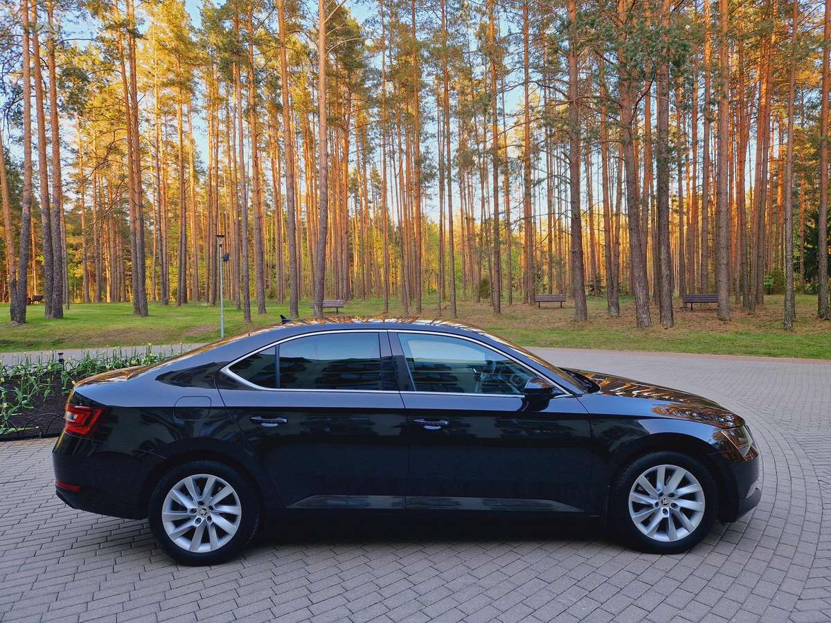Skoda Superb, 2.0 l., Хэтчбек