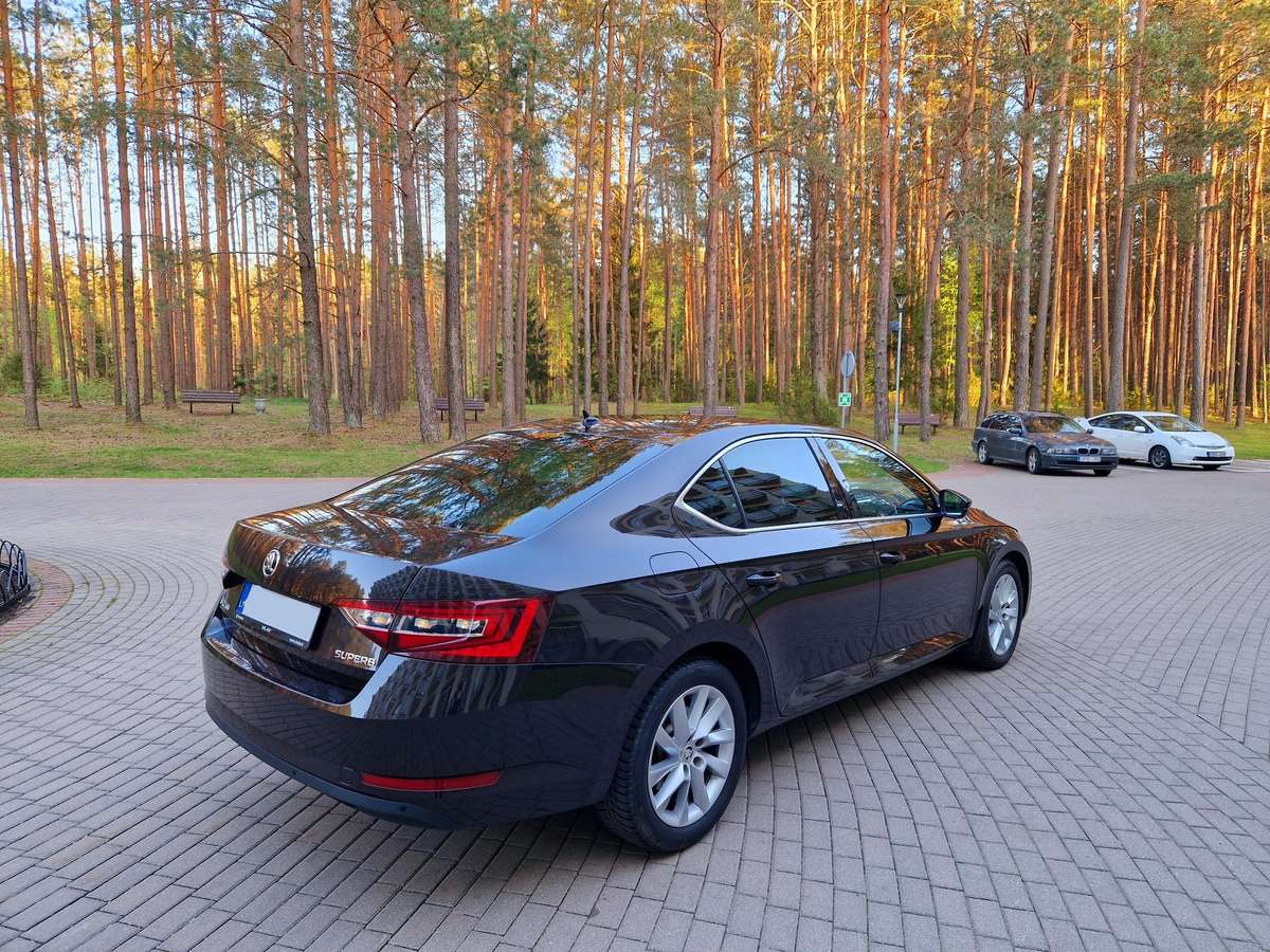Skoda Superb, 2.0 l., Хэтчбек