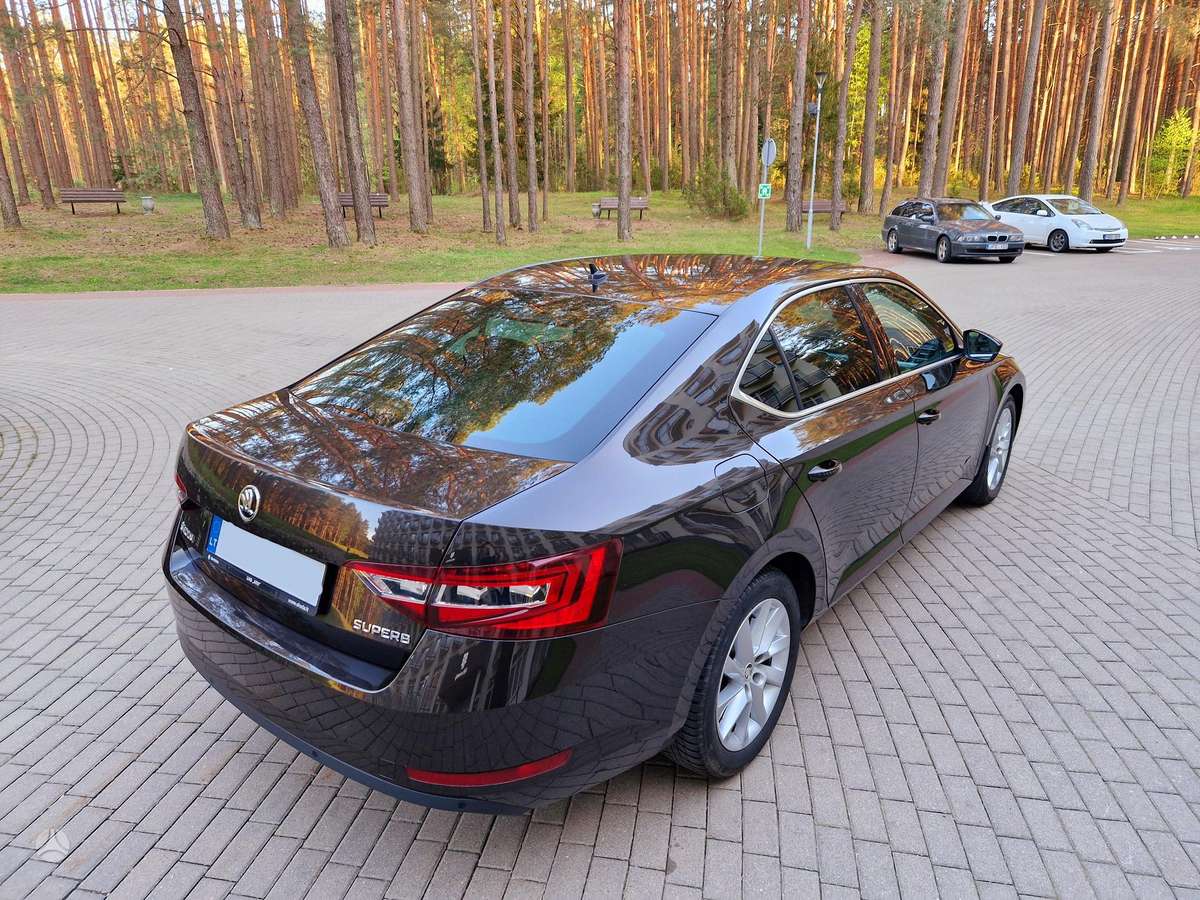 Skoda Superb, 2.0 l., hatchback