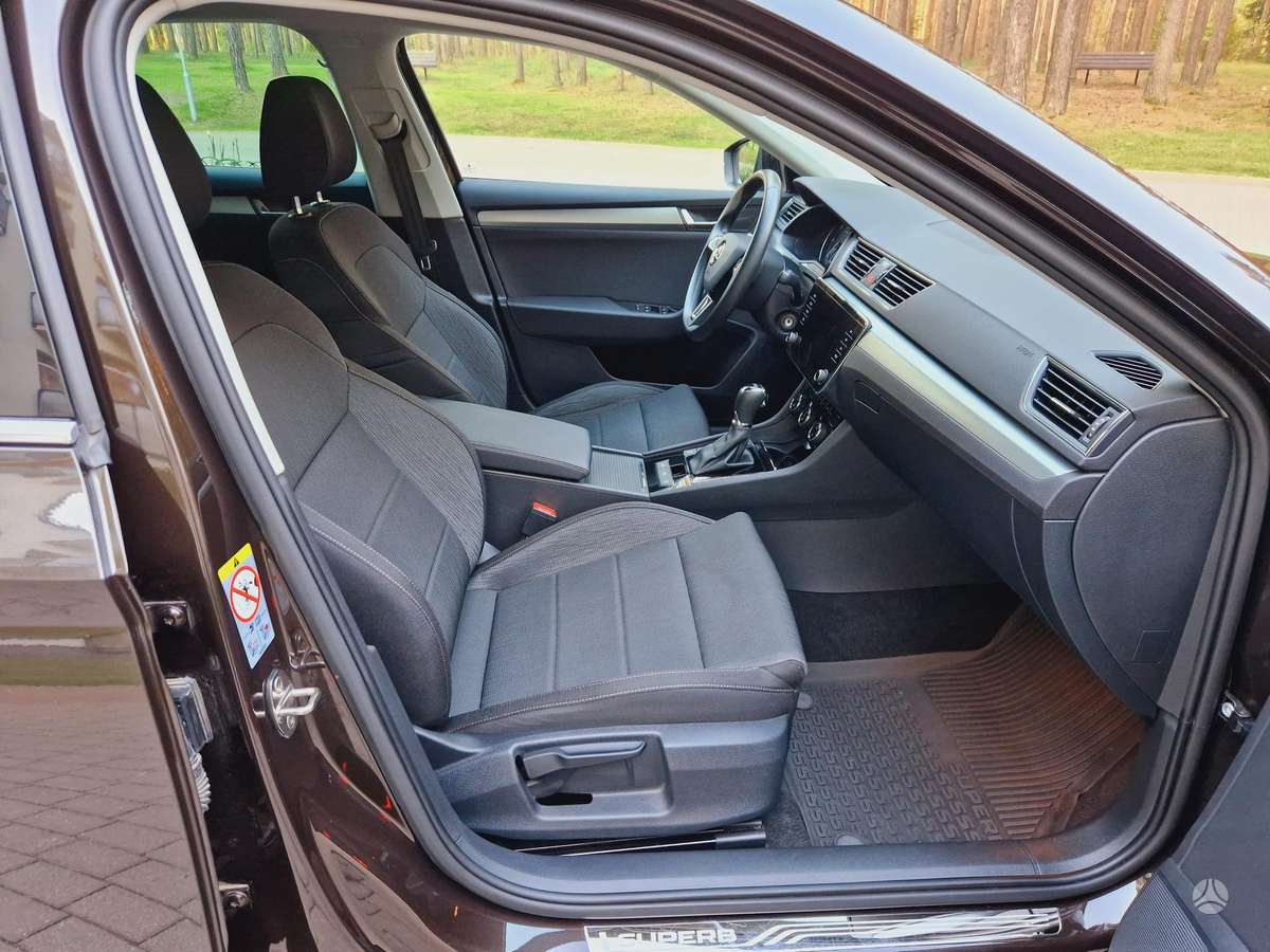 Skoda Superb, 2.0 l., Хэтчбек