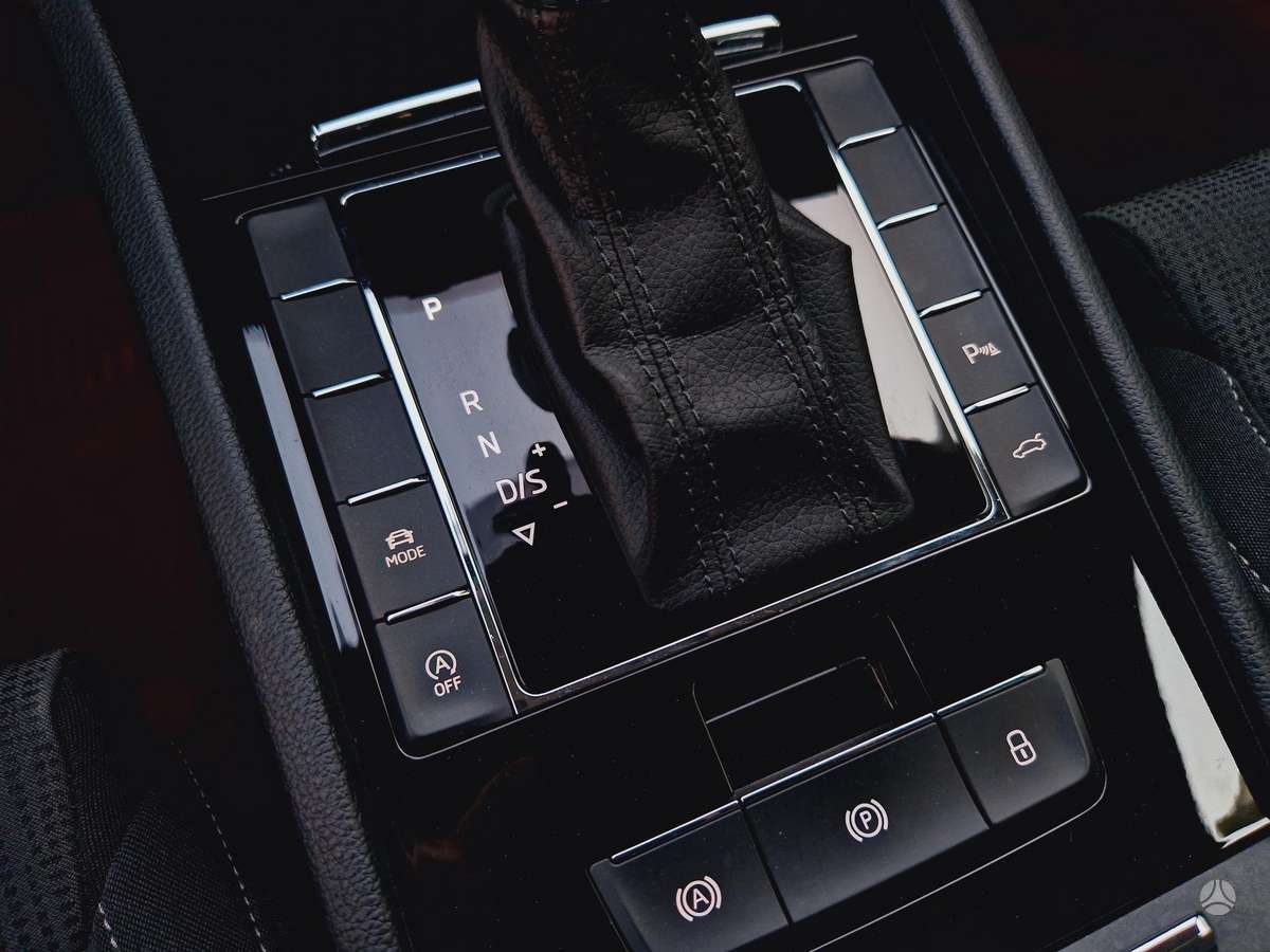 Skoda Superb, 2.0 l., Хэтчбек