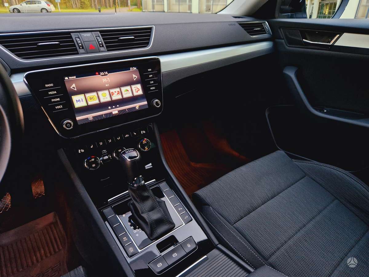 Skoda Superb, 2.0 l., Хэтчбек