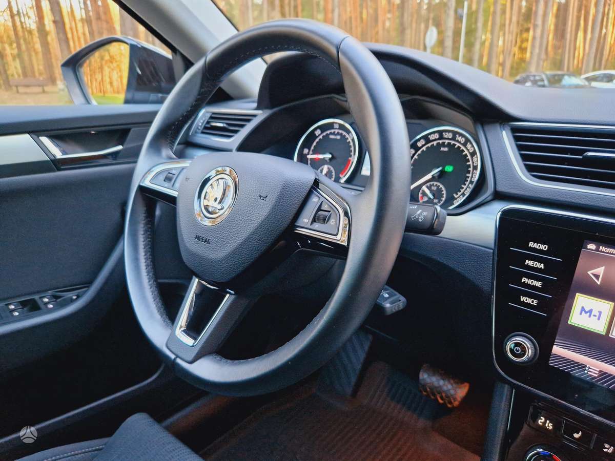 Skoda Superb, 2.0 l., Хэтчбек
