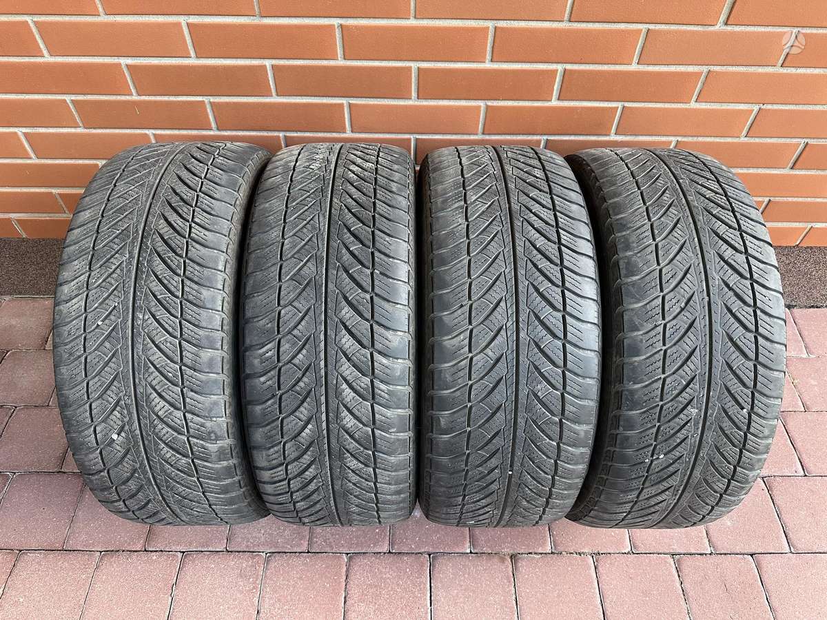 Goodyear Ultragrip 8 Performance, зимние 245/45 R18
