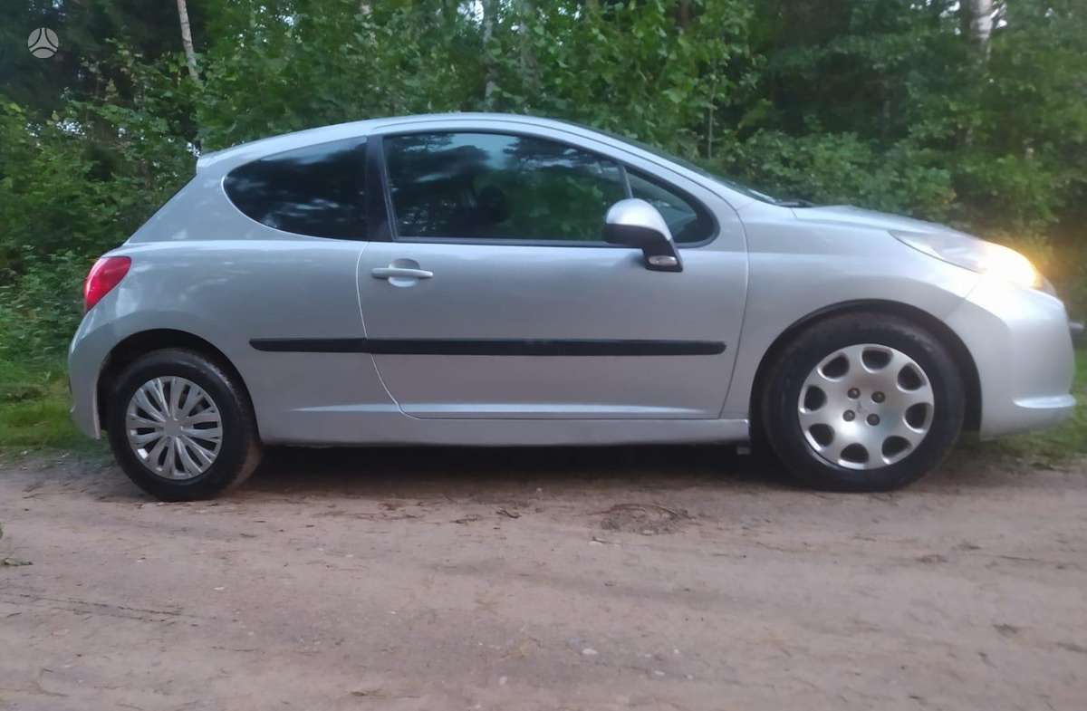 Peugeot 207 - 3