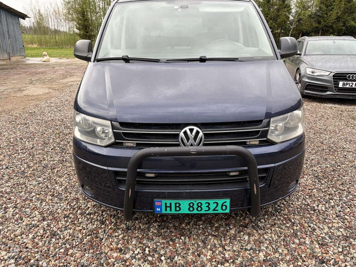 Volkswagen Transporter - 1