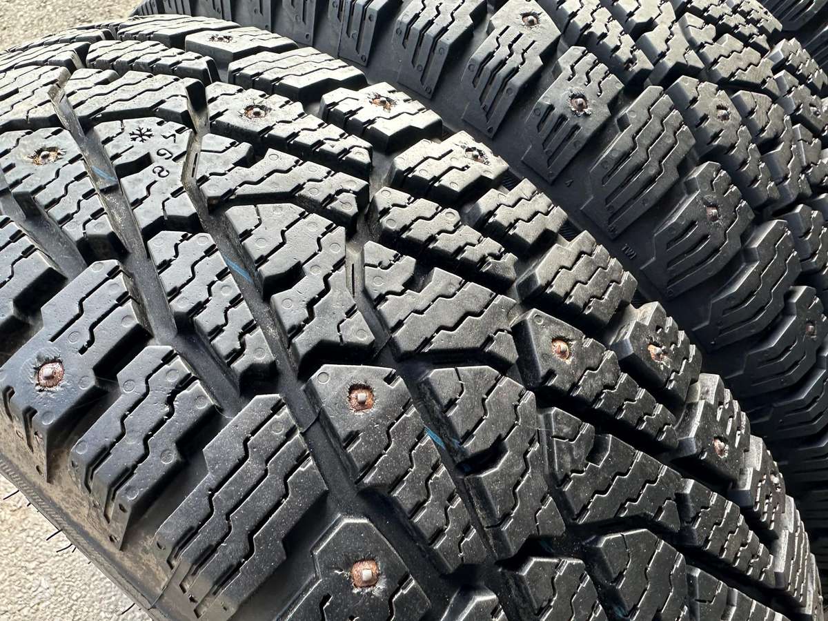 Nokian, зимние 195/75 R16