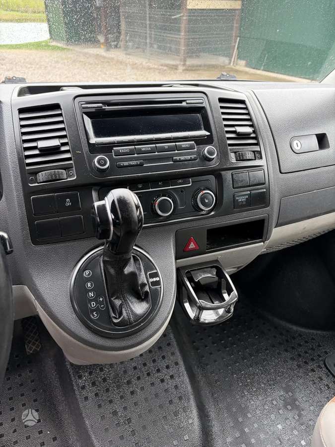 Volkswagen Transporter - 7