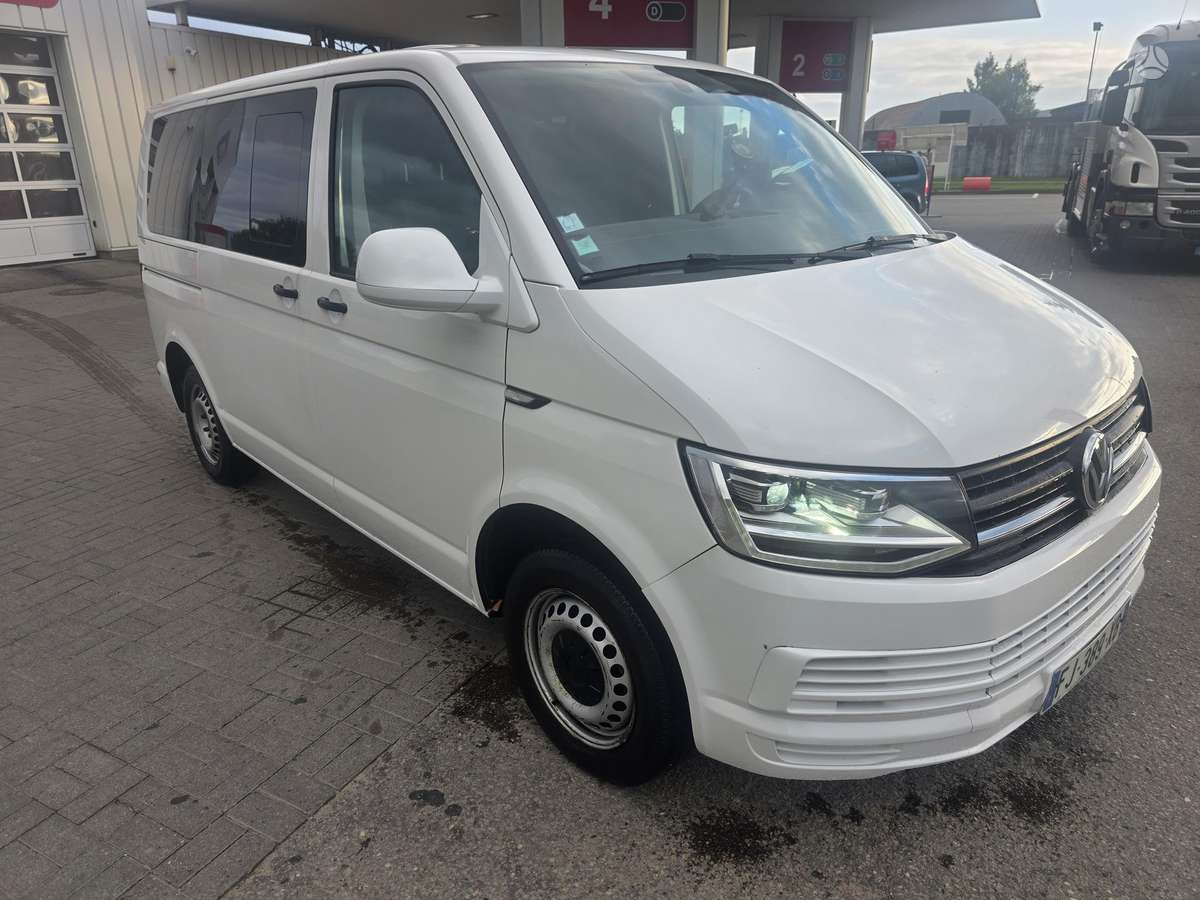 Volkswagen Transporter - 1