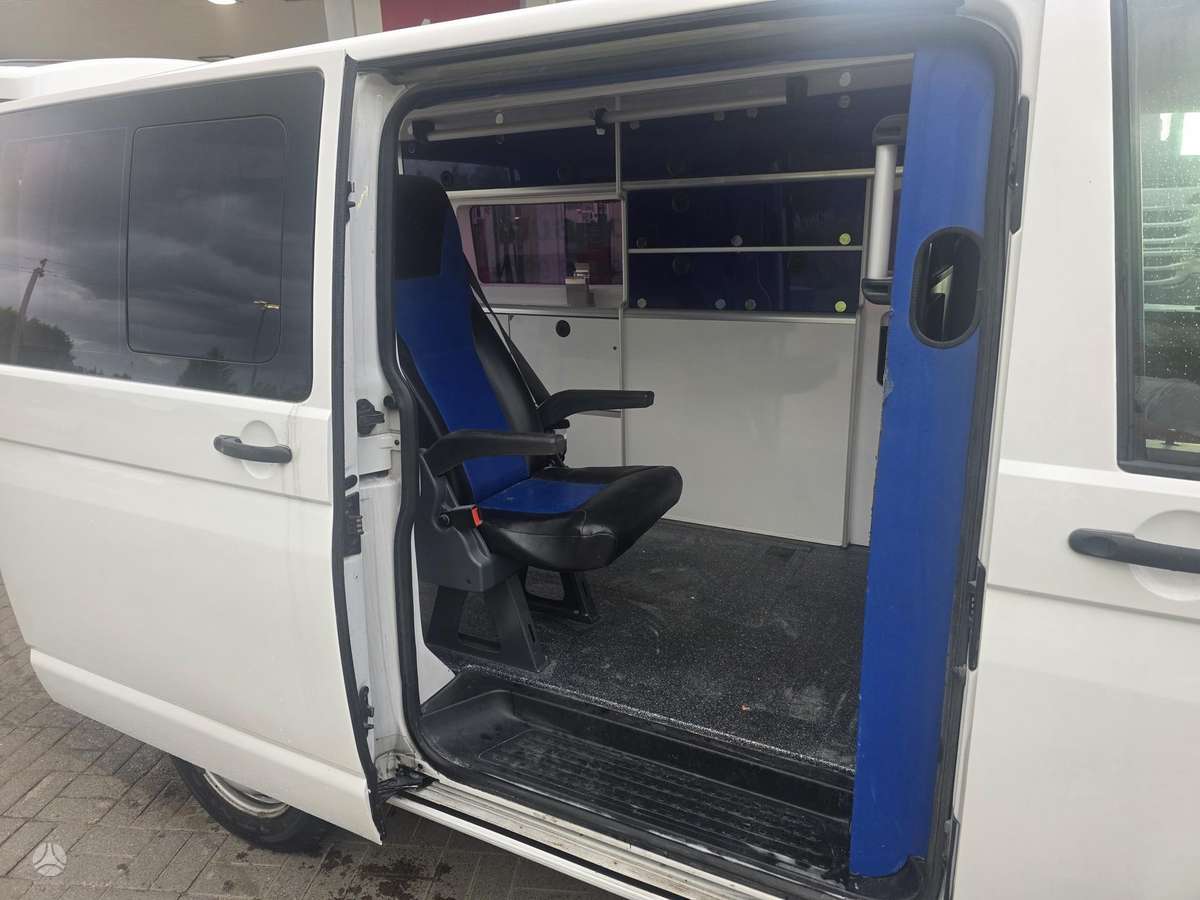 Volkswagen Transporter - 5