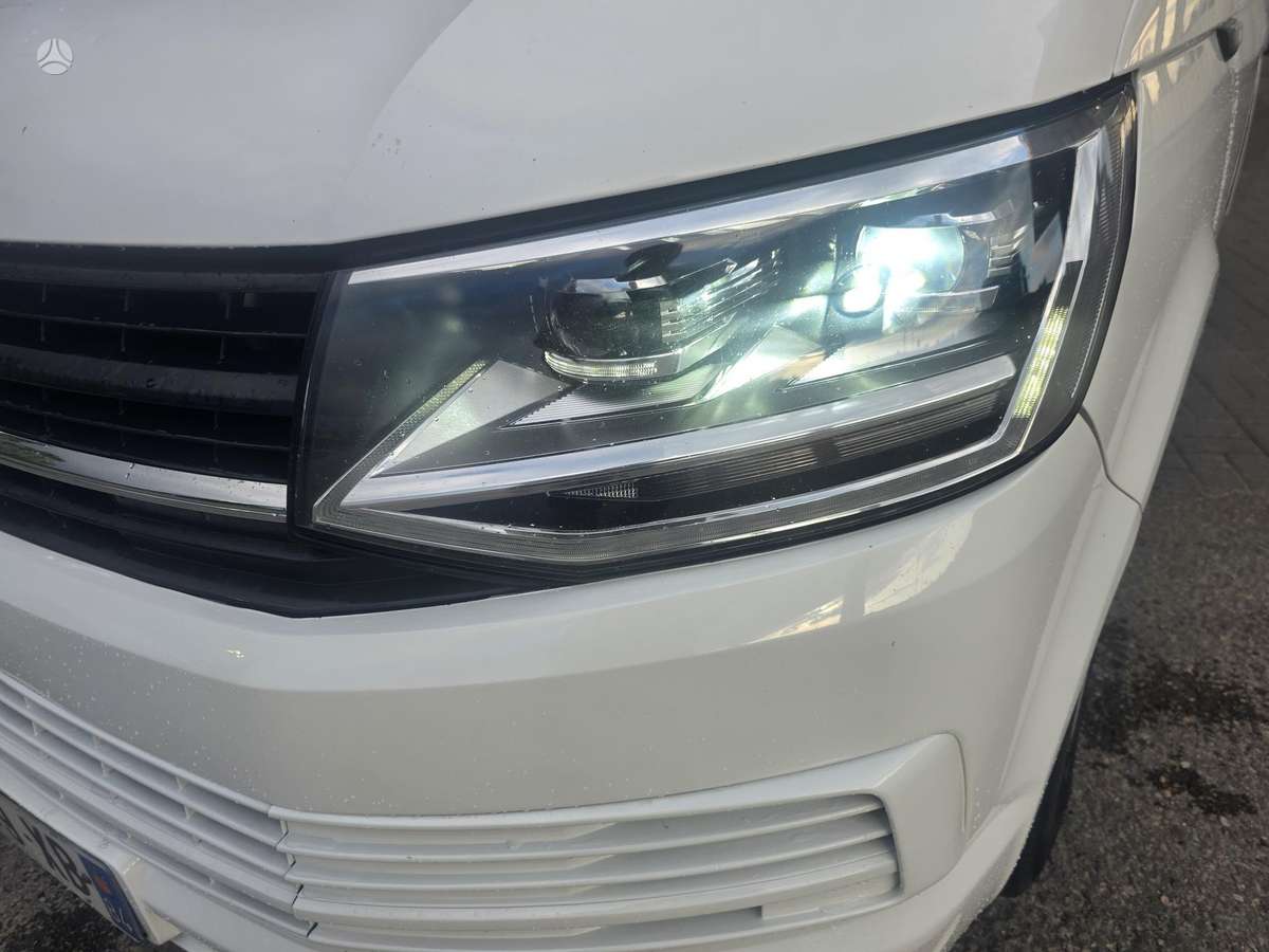 Volkswagen Transporter - 9