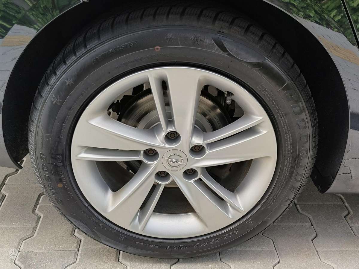 Opel Insignia, 2.0 l., Универсал