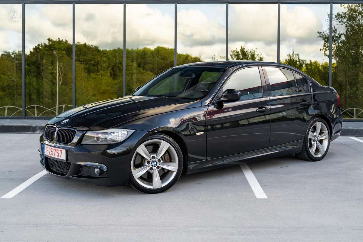 BMW 335, 3.0 l., sedanas