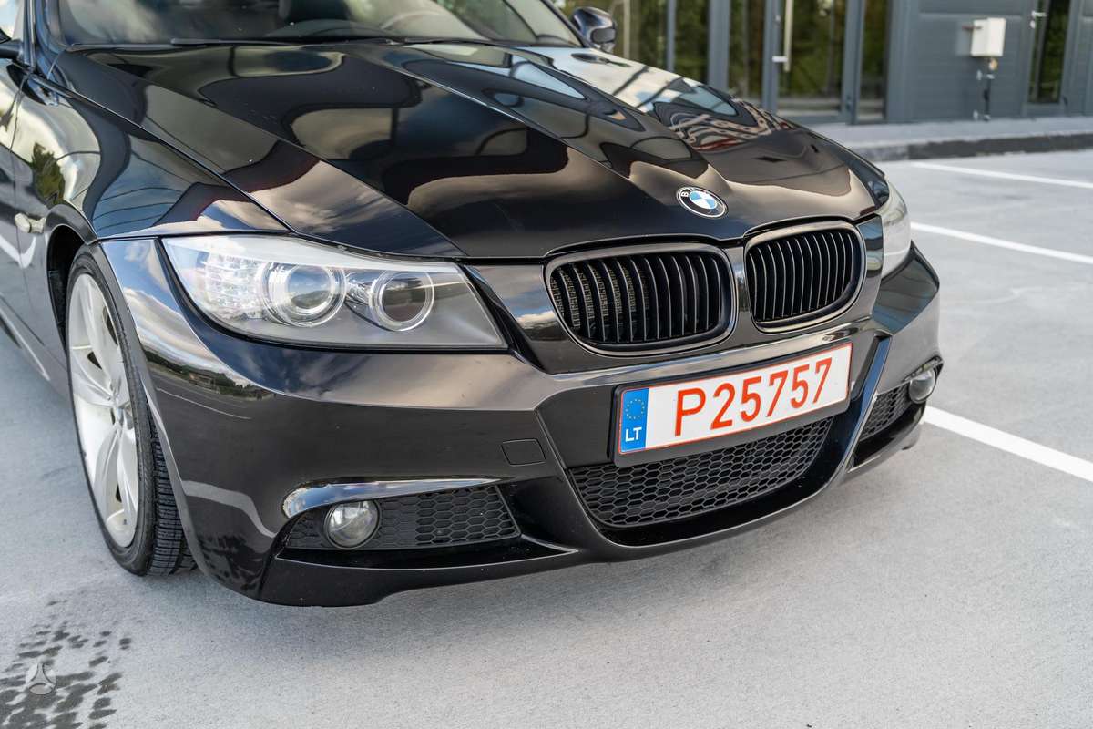 BMW 335, 3.0 l., sedanas