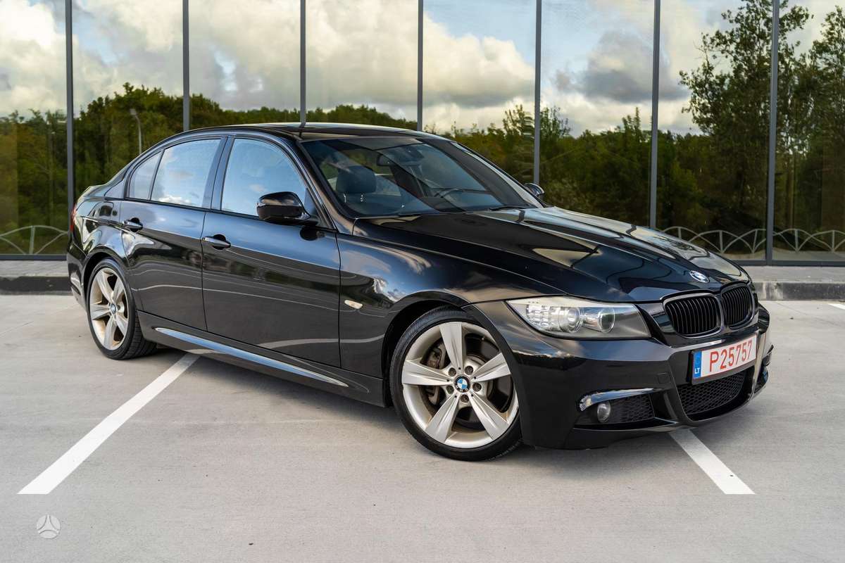 BMW 335, 3.0 l., sedanas