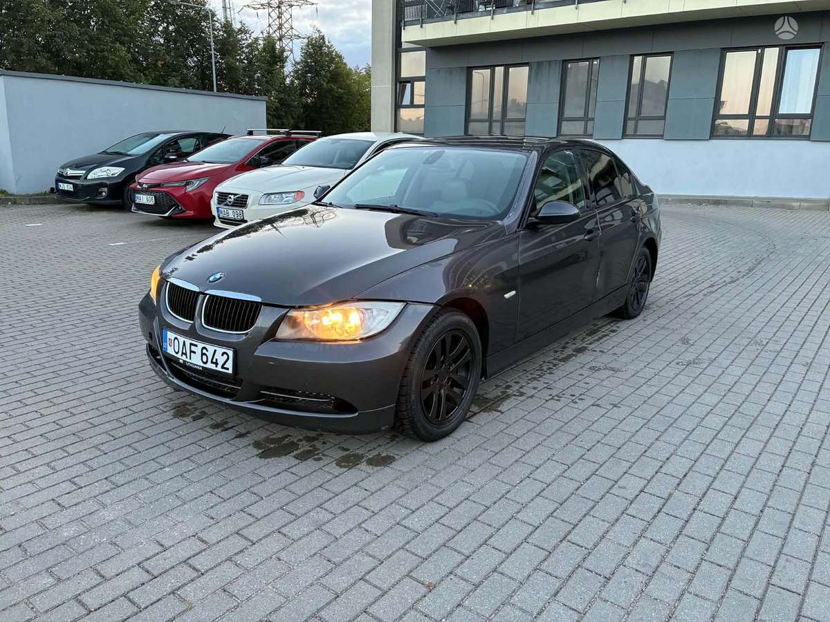 BMW 320, 2.0 l., Седан