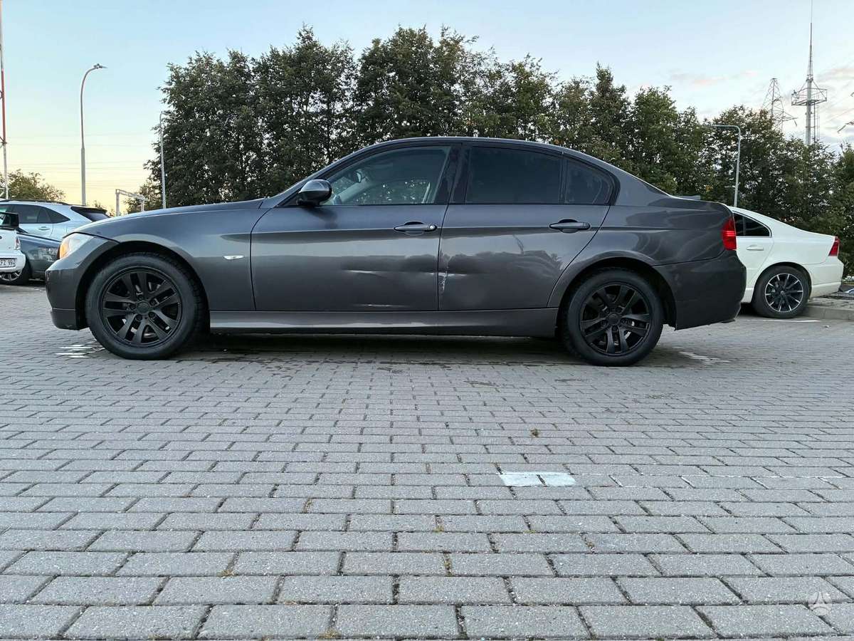 BMW 320, 2.0 l., Седан