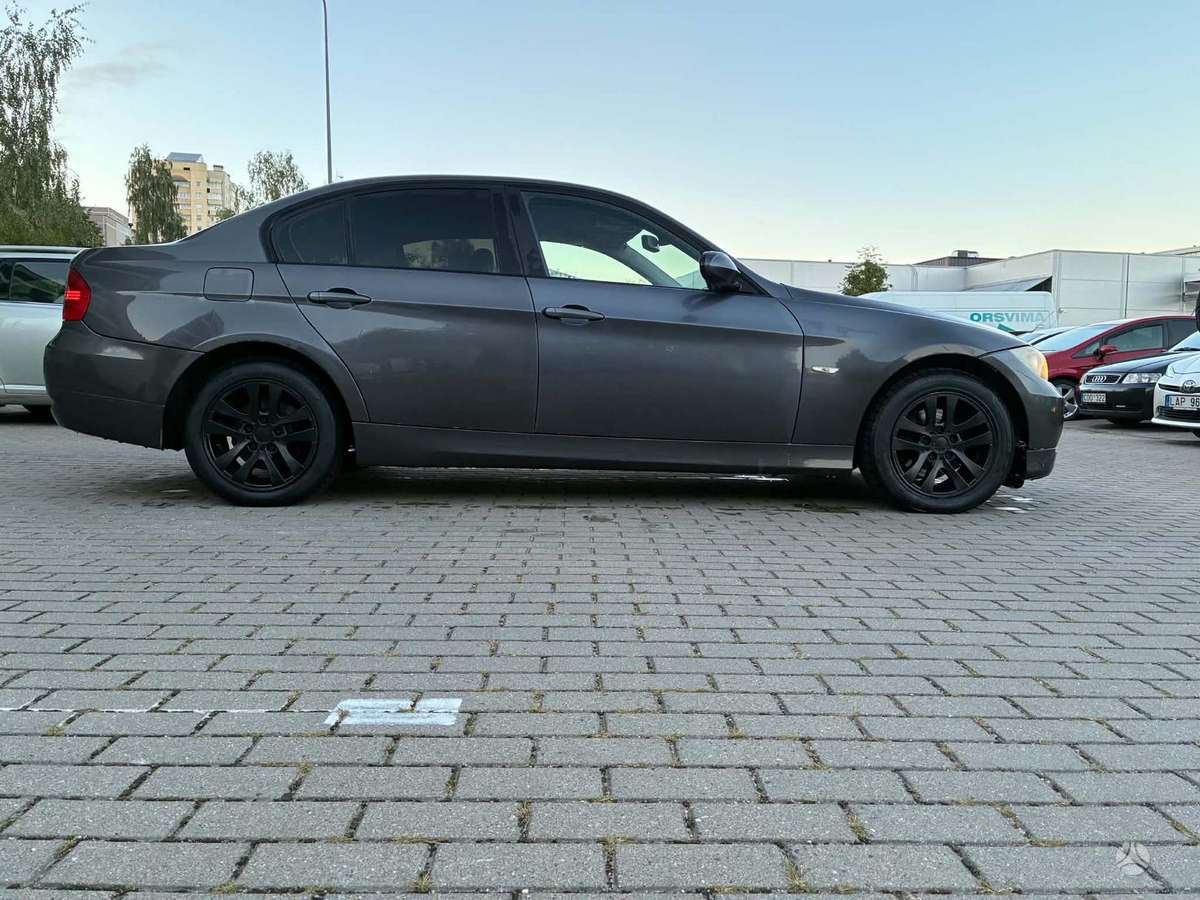 BMW 320, 2.0 l., Седан