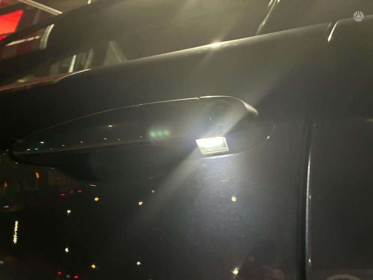 BMW 320, 2.0 l., Седан