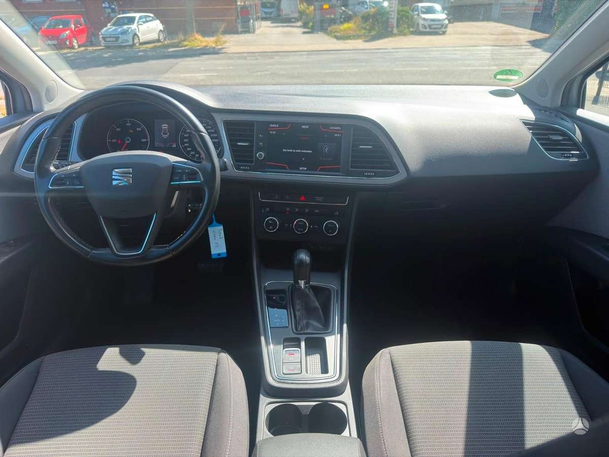 Seat Leon dalimis