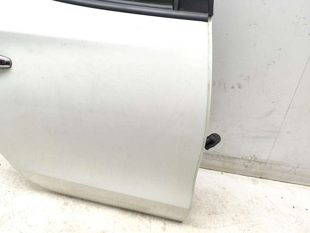 Mitsubishi L200 doors
