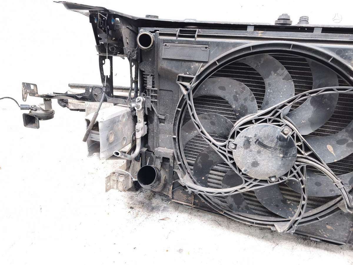 BMW 1 serija radiator