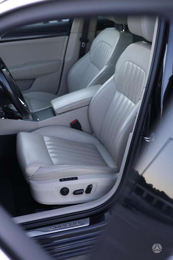 Skoda Superb, 2.0 l., hatchback