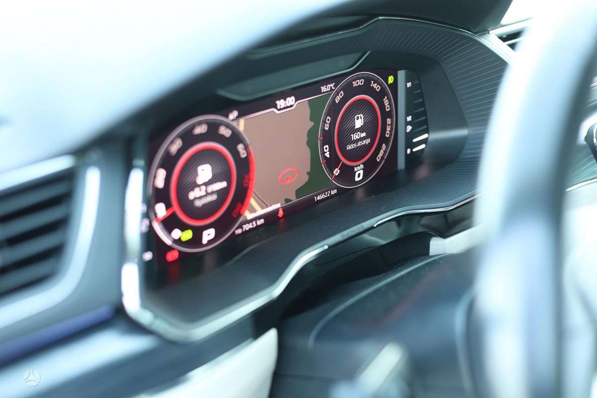 Skoda Superb, 2.0 l., hatchback