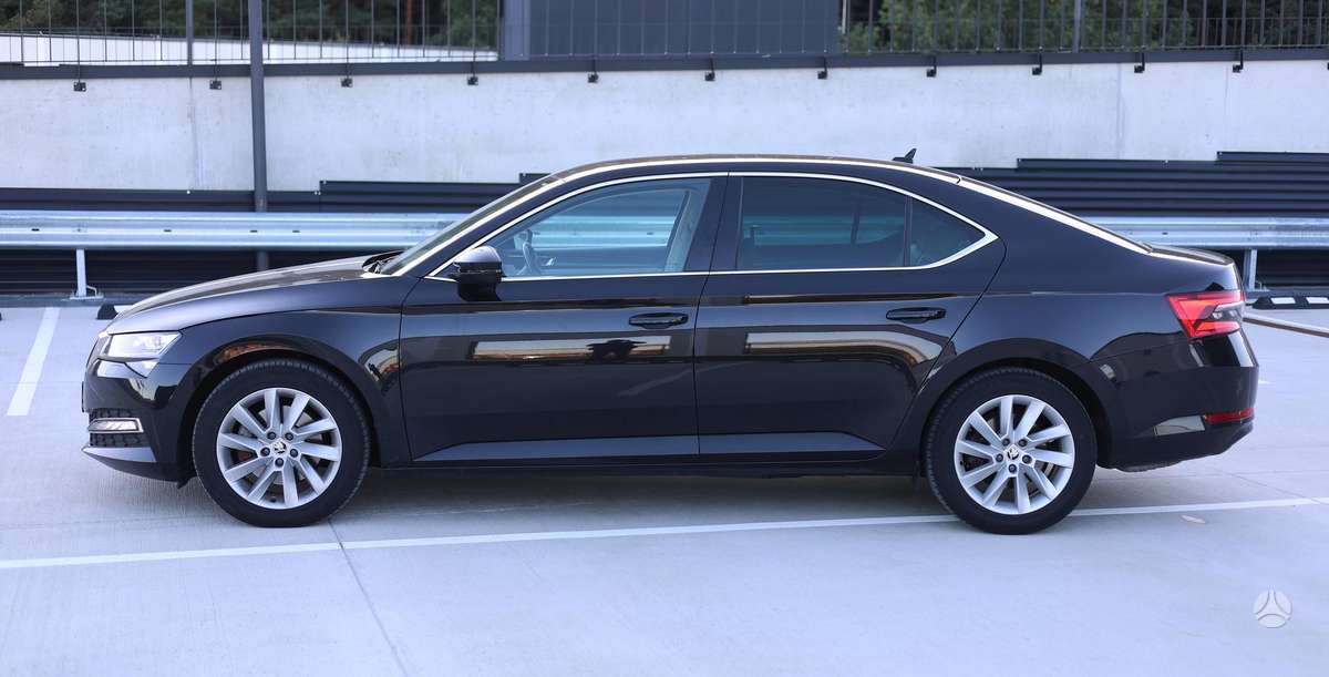 Skoda Superb, 2.0 l., hatchback