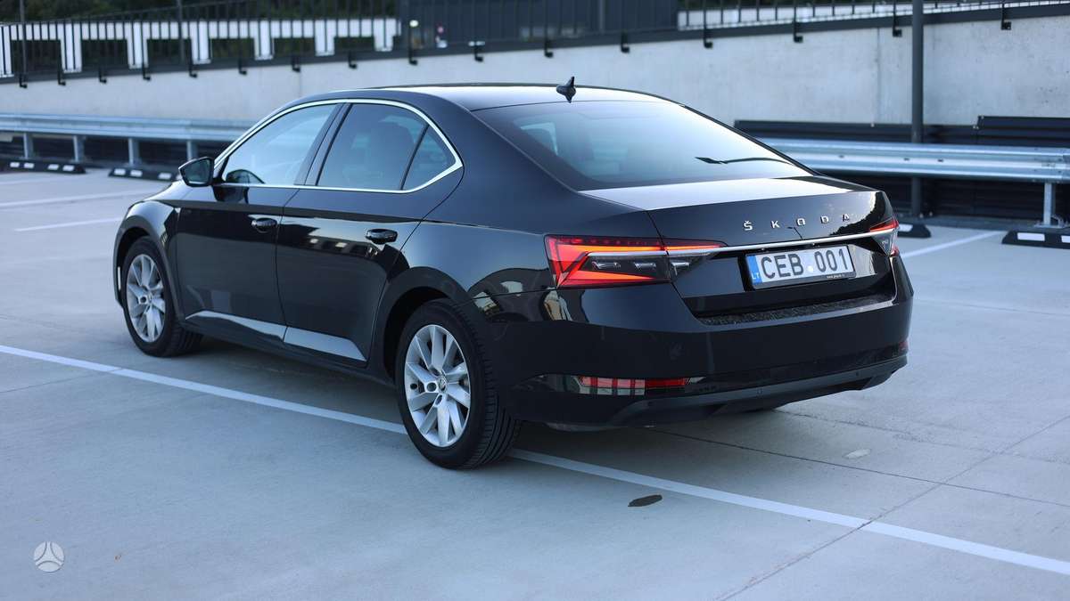 Skoda Superb, 2.0 l., hatchback