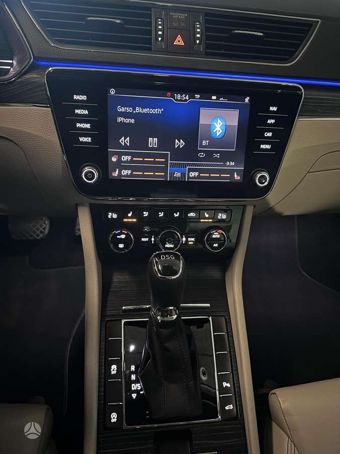 Skoda Superb, 2.0 l., hatchback