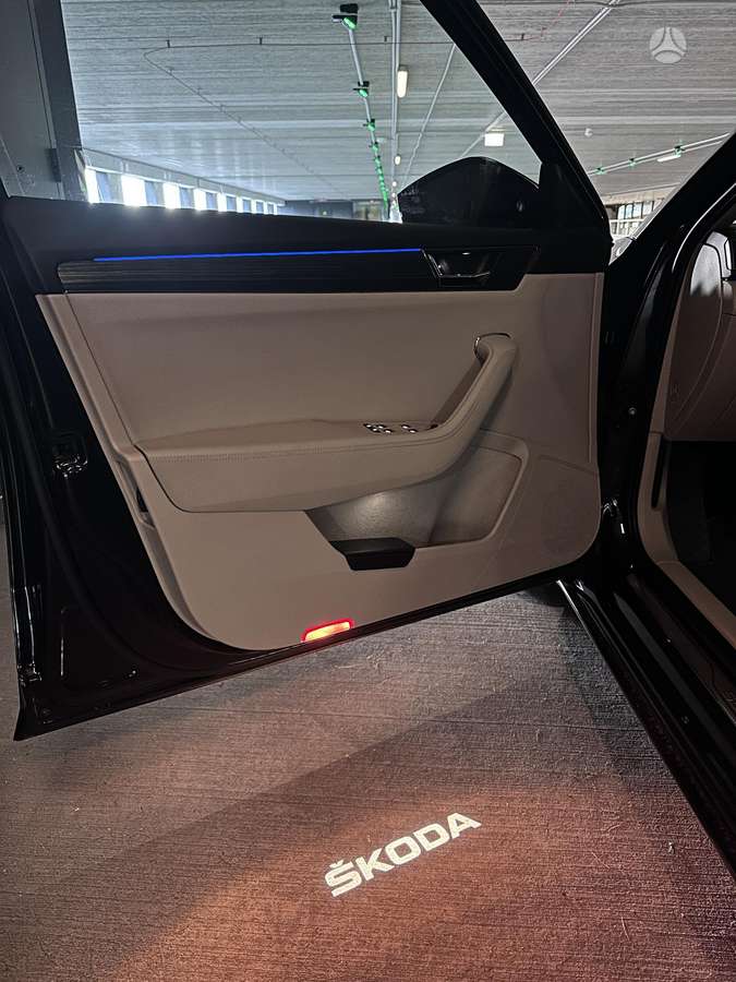 Skoda Superb, 2.0 l., hatchback