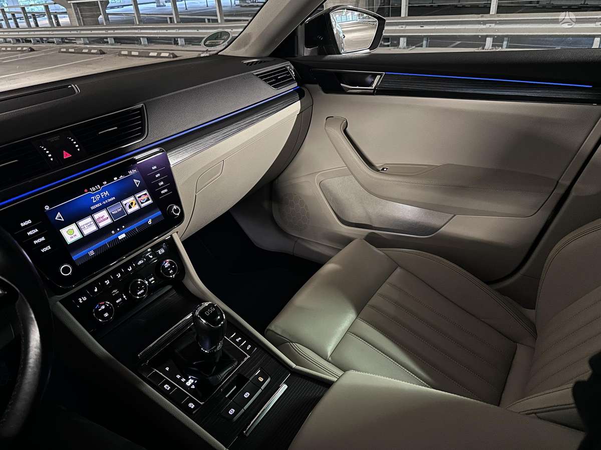 Skoda Superb, 2.0 l., hatchback