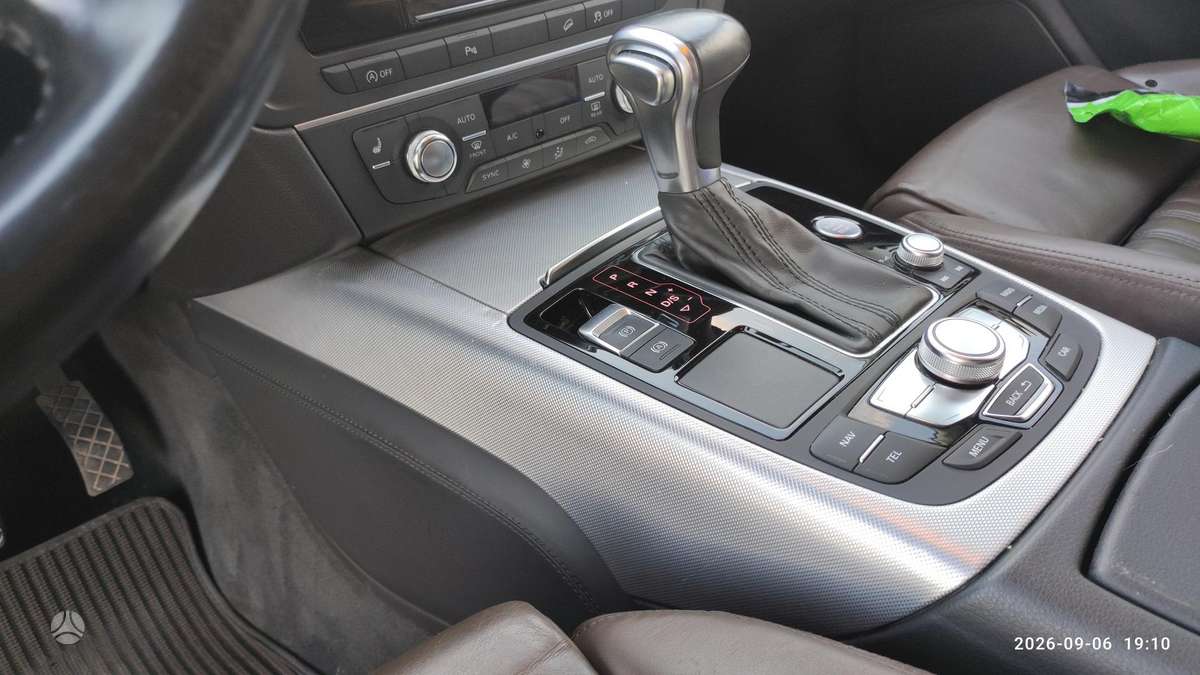 Audi A6 allroad, 3.0 l., Универсал
