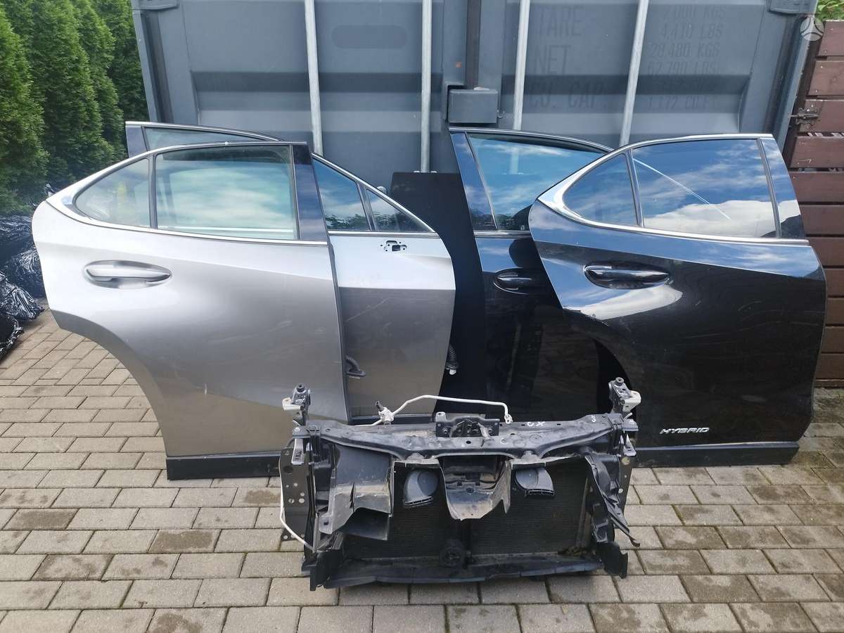 Lexus UX klasė Be defektų