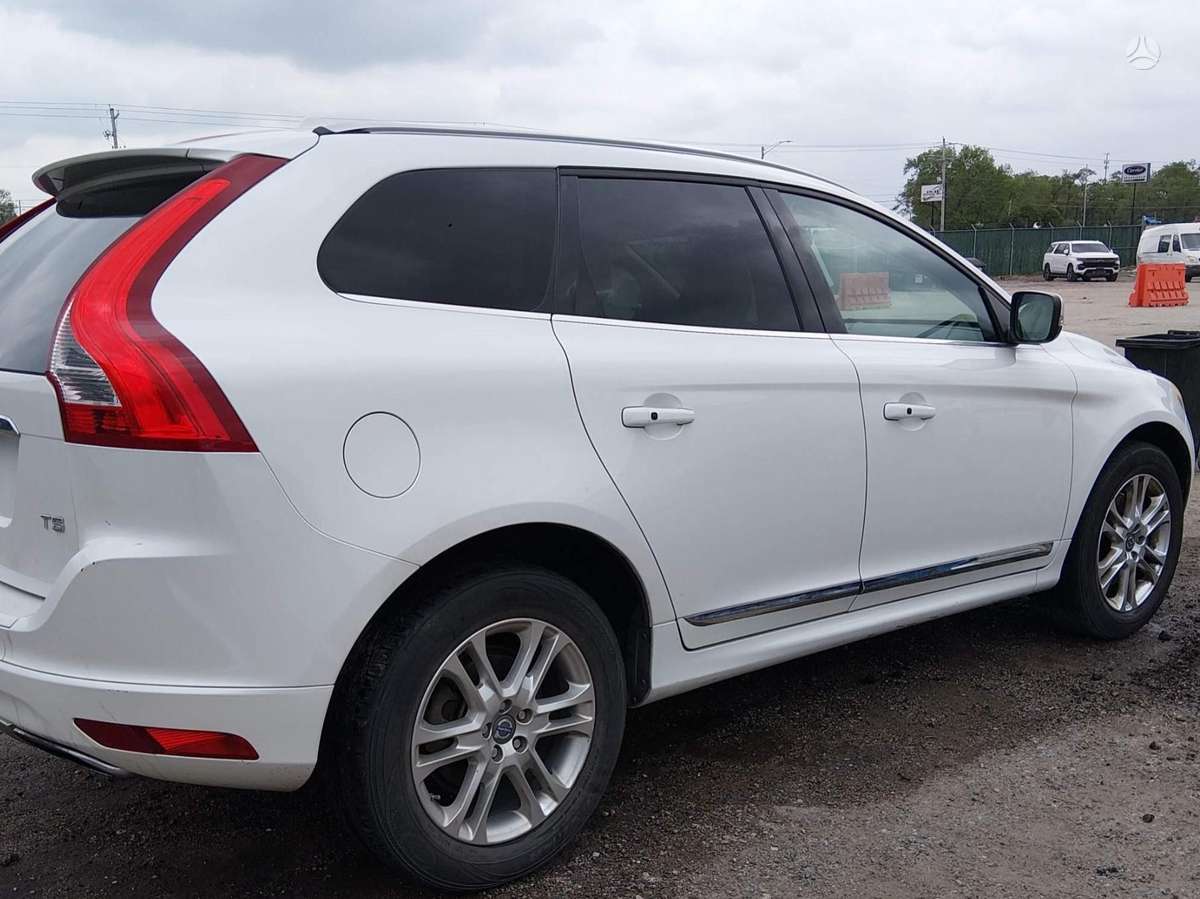 Volvo XC60 for parts