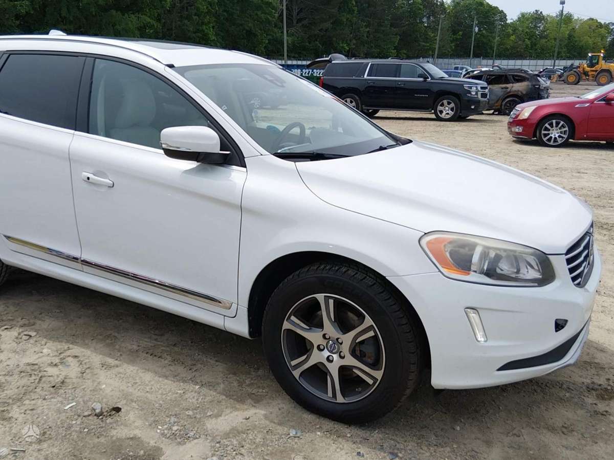 Volvo XC60 dalimis