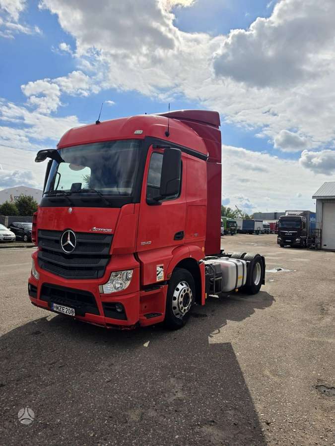 Mercedes-Benz Actros 1843, single sleeper