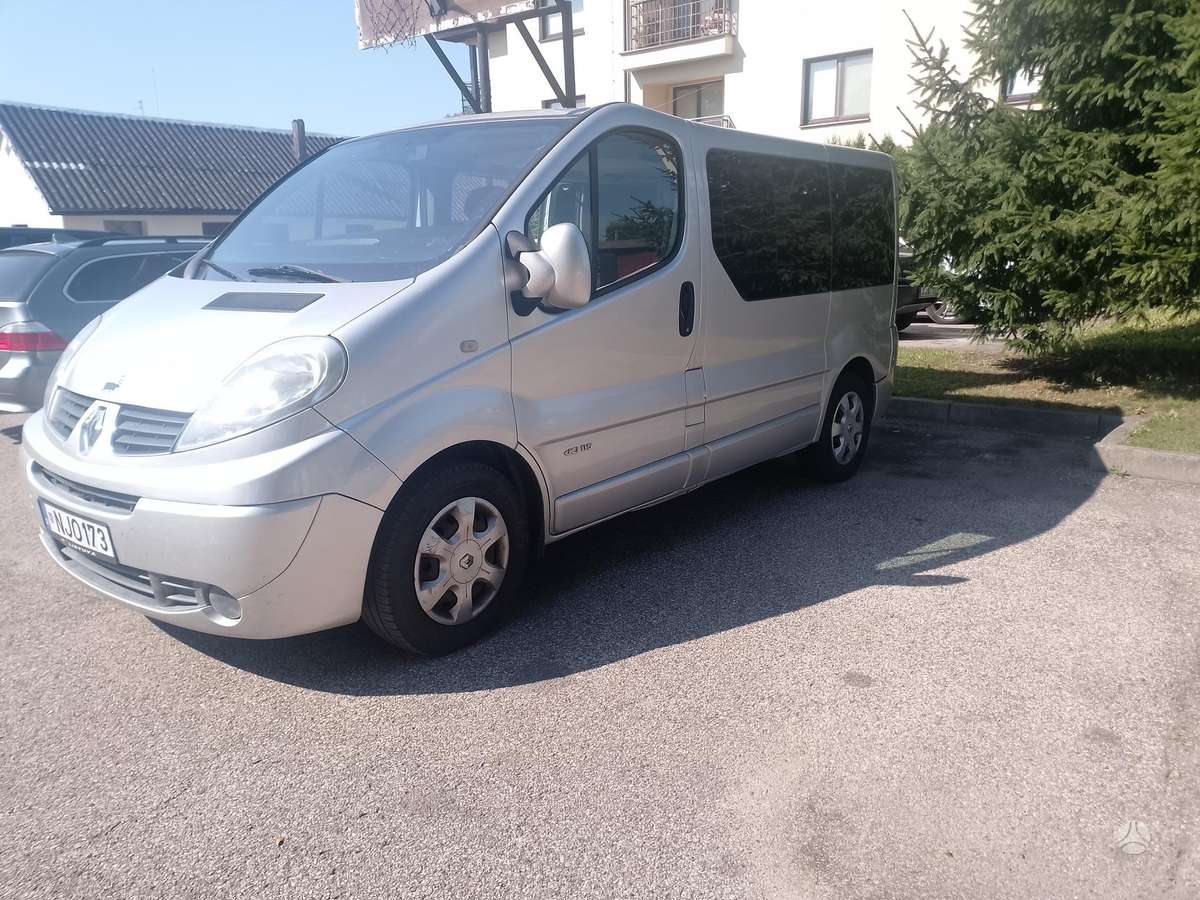 Renault Trafic, 2.0 l., passenger minibus
